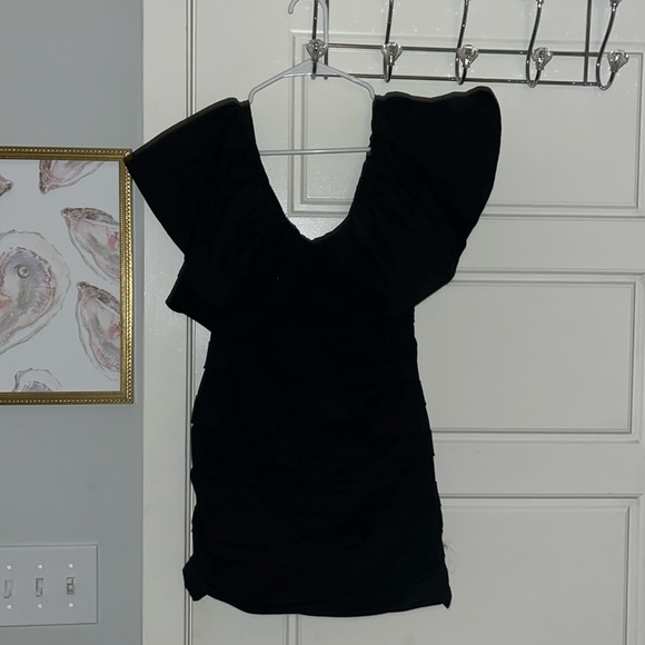 Vestique Dress - Picture 2 of 3